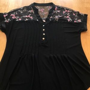 Floral and Black Top Size M